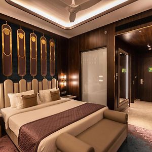Premier King Room
